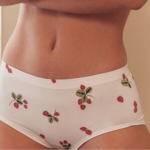 Anthropologie Renna Strawberry Print White Briefs S/M new with tags